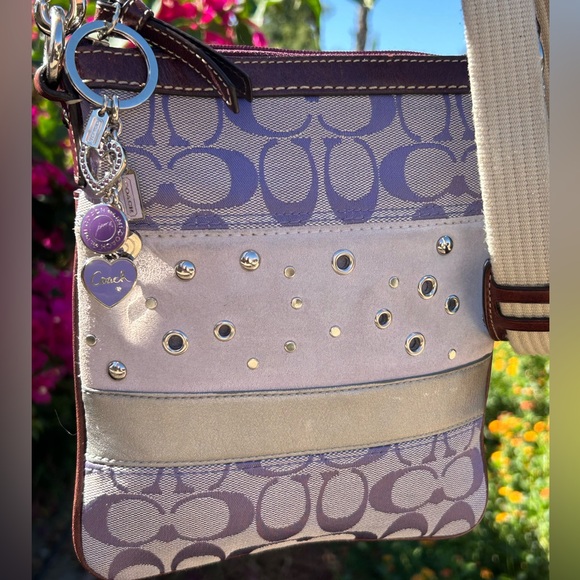 COACH Signature C Jacquard and Suede in Shades of Purple w/Bag Charm/Key Ring - Picture 6 of 11
